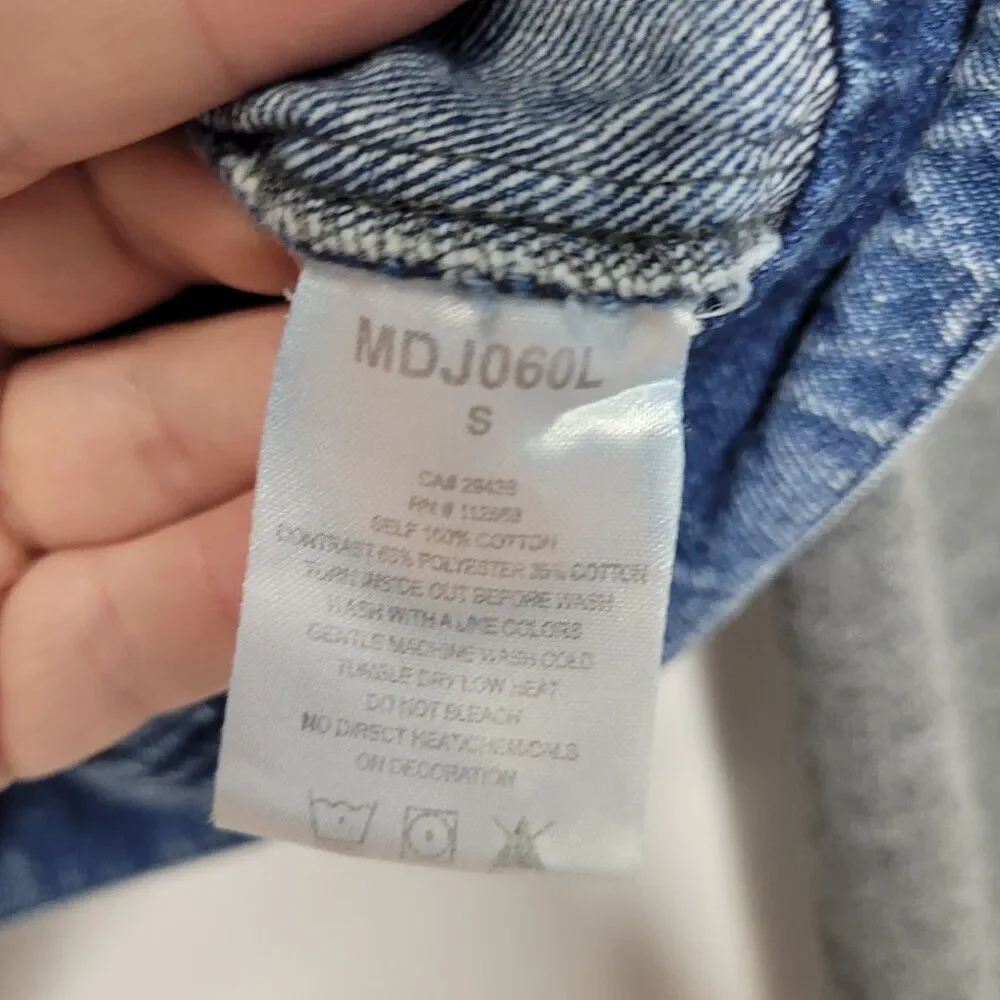 Miss Me grunge denim jacket sweatshirt hoodie jacket size small